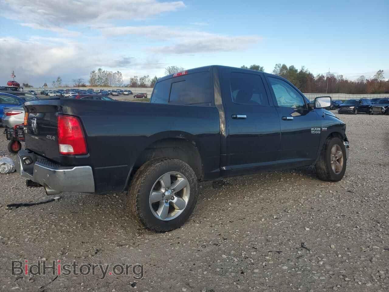 2017 RAM 1500 - VIN: 3C6RR7LT3HG525032 - Фото 3