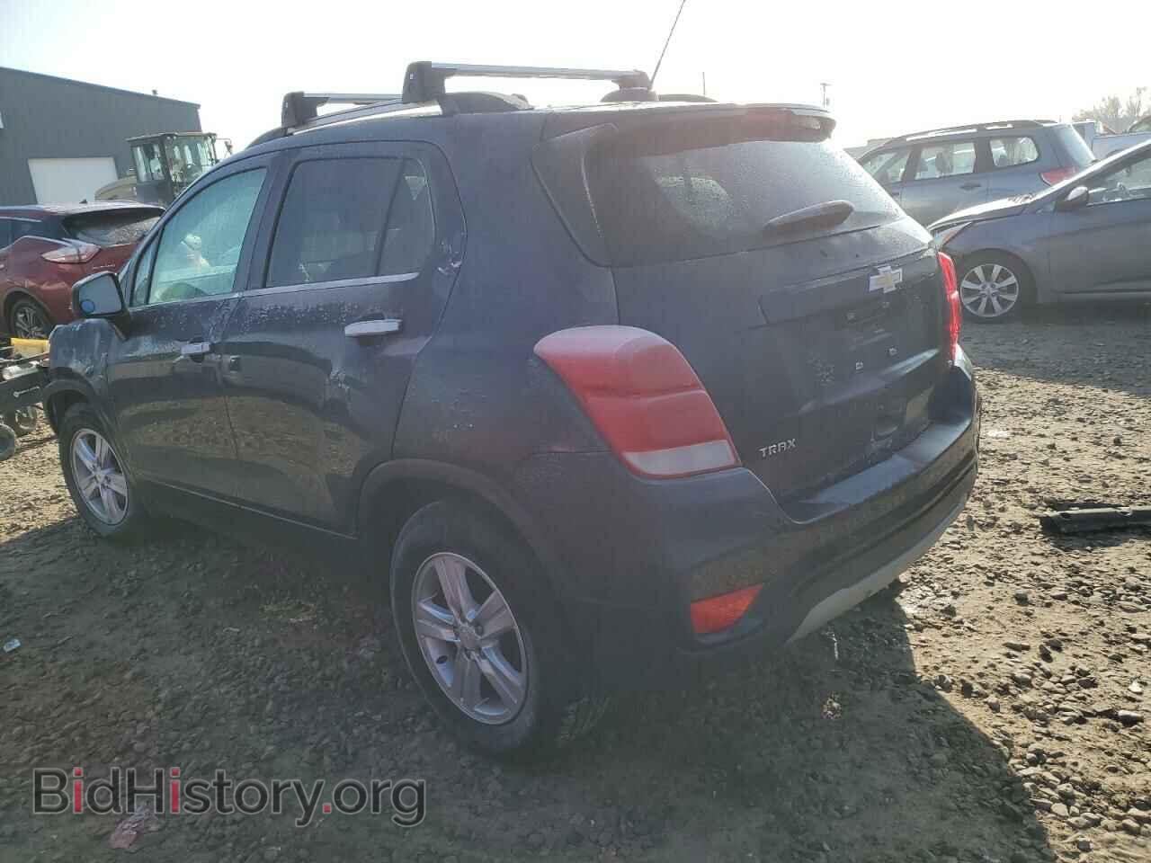 2018 CHEVROLET TRAX - VIN: 3GNCJLSB6JL285129 - Фото 2