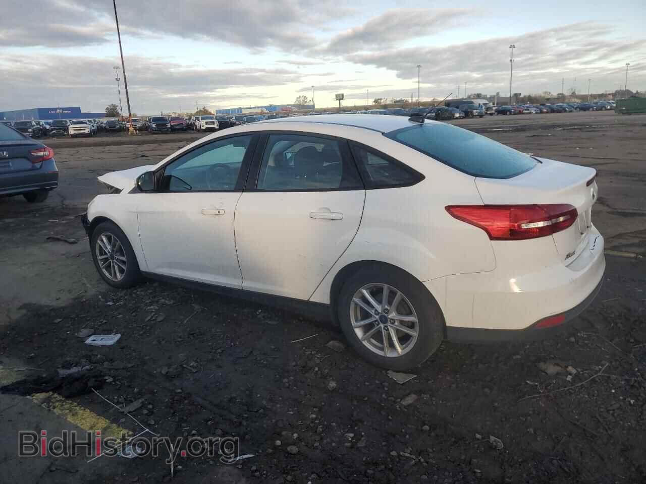 2017 FORD FOCUS - VIN: 1FADP3F29HL307335 - Фото 2