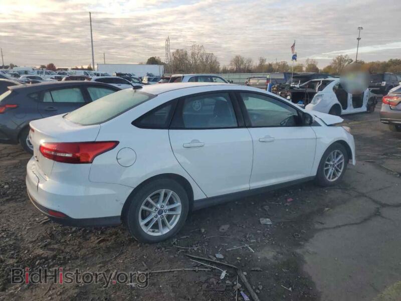 2017 Ford FOCUS (VIN 1FADP3F29HL307335) — photo 3 of 12
