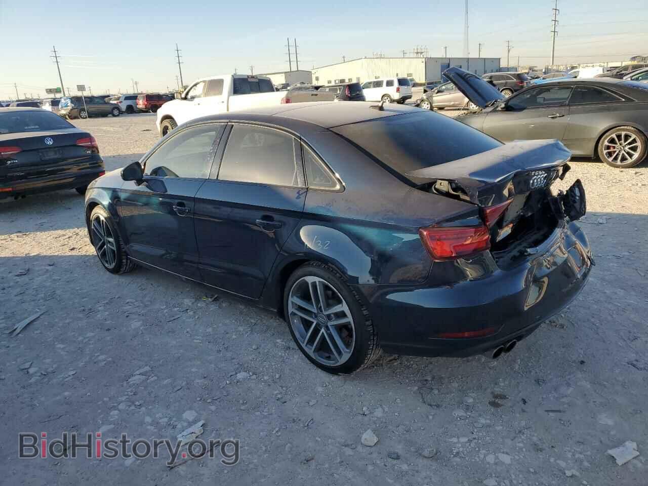 2019 AUDI A3 - VIN: WAUAUGFF2KA088797 - Фото 2