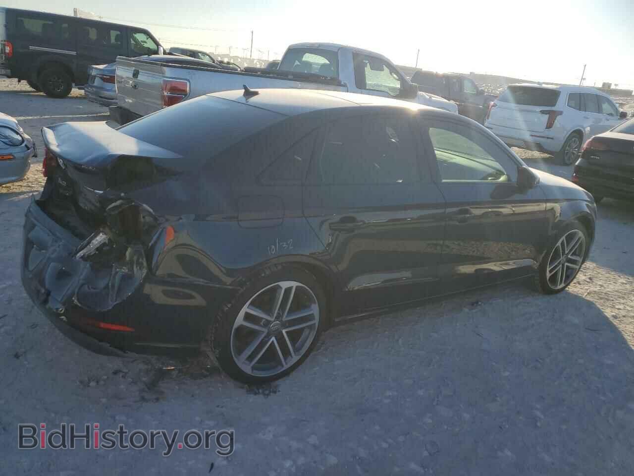 2019 AUDI A3 - VIN: WAUAUGFF2KA088797 - Фото 3