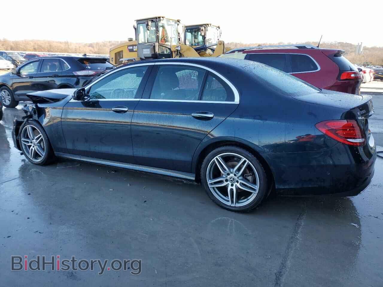 2018 MERCEDES-BENZ E-CLASS - VIN: WDDZF4KB1JA377269 - Фото 2