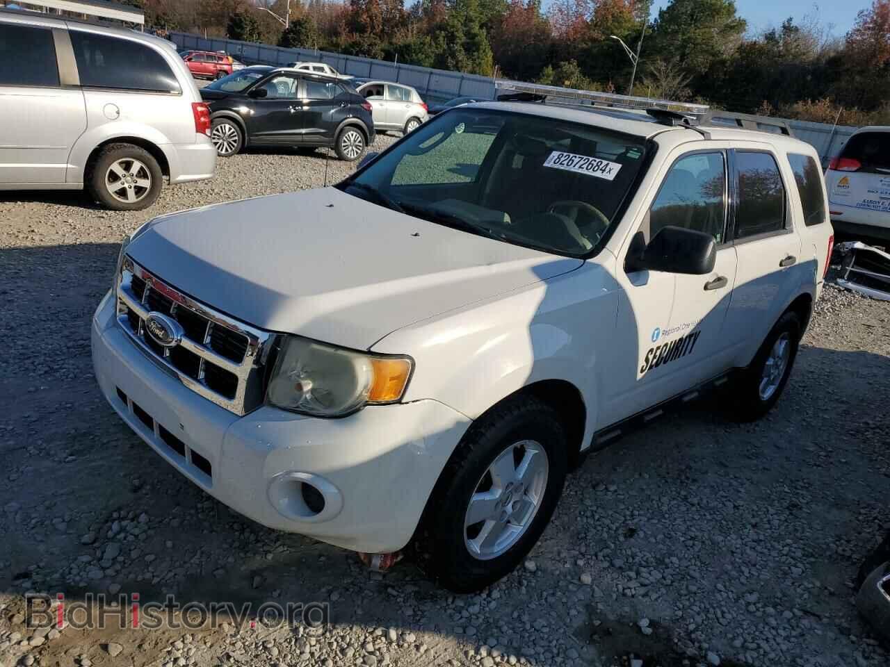 Photo 1FMCU0C79BKB51142 - FORD ESCAPE 2011
