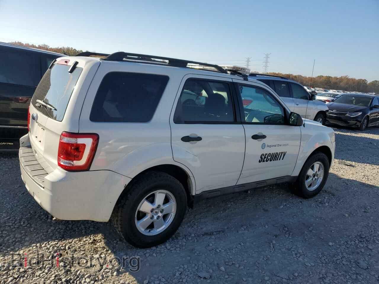2011 FORD ESCAPE - VIN: 1FMCU0C79BKB51142 - Фото 3