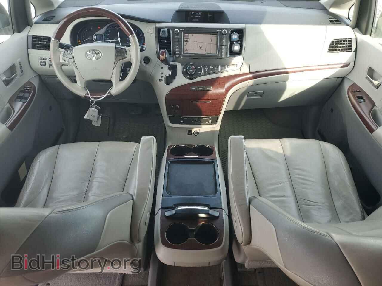 2011 TOYOTA All Models - VIN: 5TDYK3DC2BS033231 - Фото 8