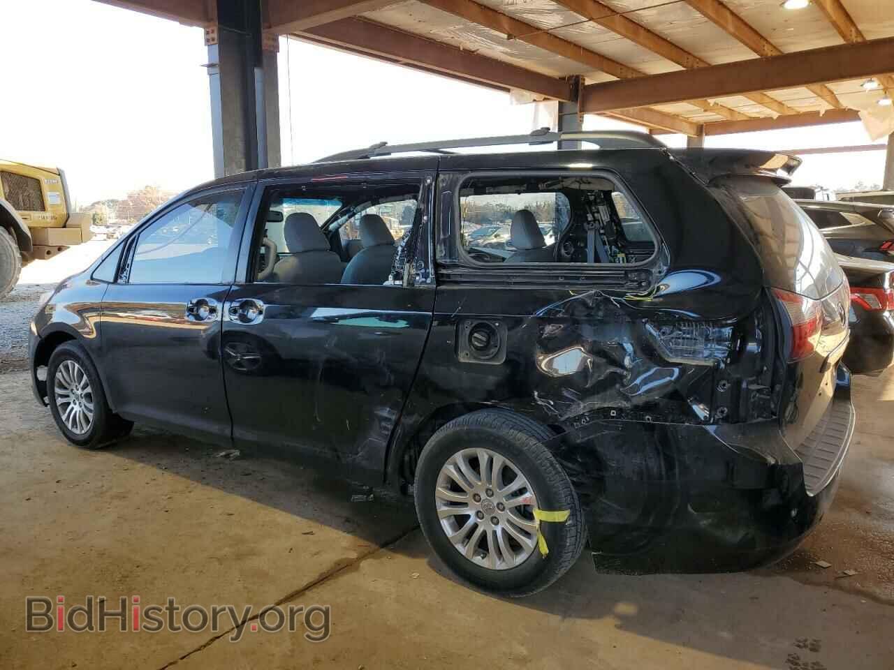 2016 TOYOTA All Models - VIN: 5TDYK3DC0GS719792 - Фото 2