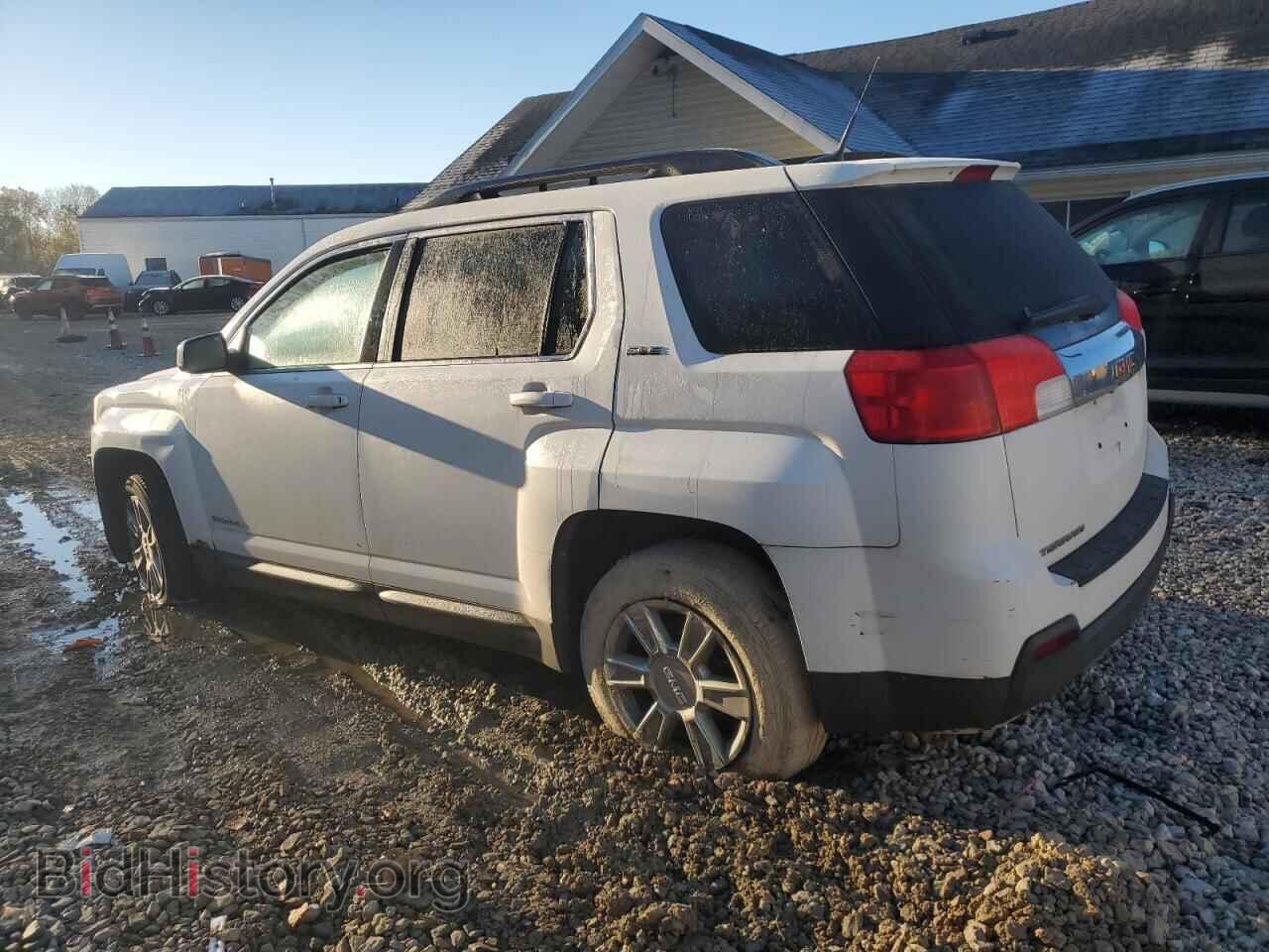 2011 GMC TERRAIN - VIN: 2CTALSEC8B6274135 - Photo 2