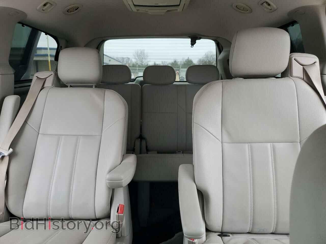 2008 CHRYSLER MINIVAN - VIN: 2A8HR54P28R841132 - Фото 10