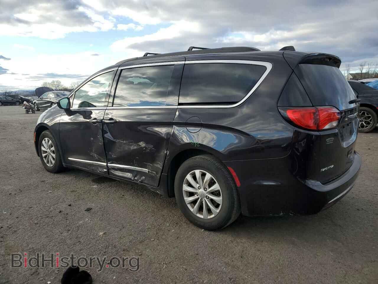 2017 CHRYSLER PACIFICA - VIN: 2C4RC1BG7HR832158 - Photo 2