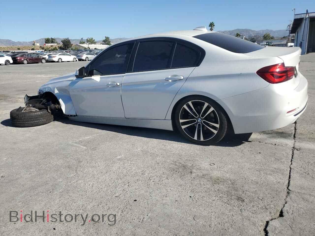 2018 BMW 3 SERIES - VIN: WBA8E5C53JA507427 - Фото 2