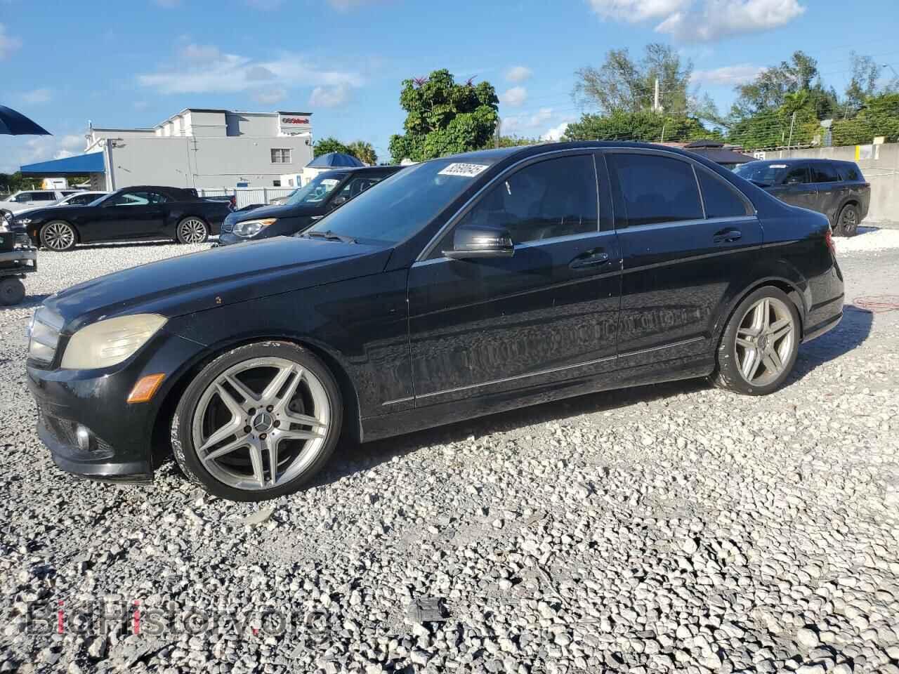 Photo WDDGF8BB3AR124714 - MERCEDES-BENZ C-CLASS 2010