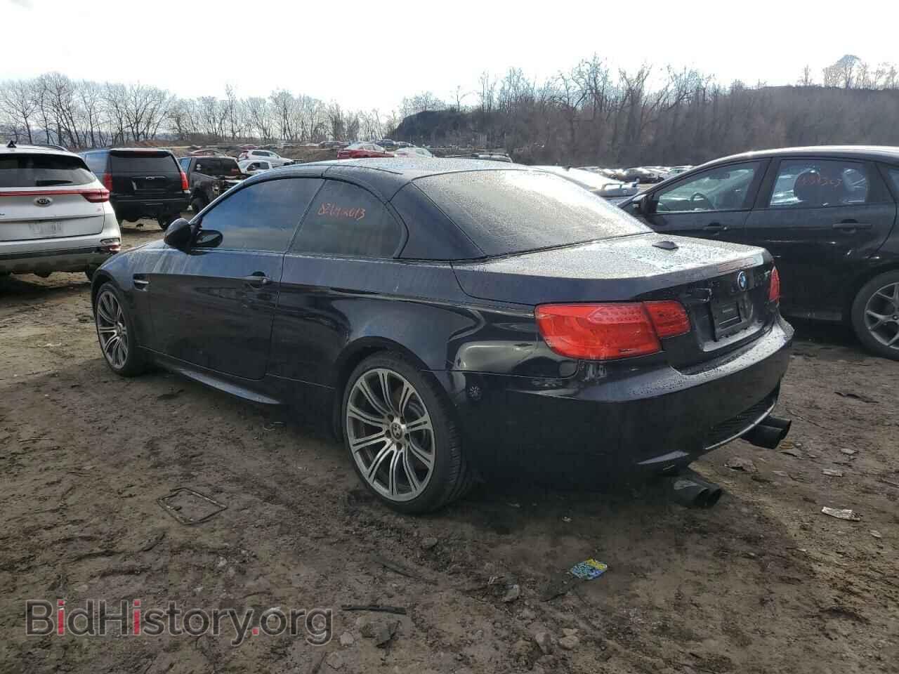 2011 BMW M3 - VIN: WBSDX9C50BE584701 - Фото 2