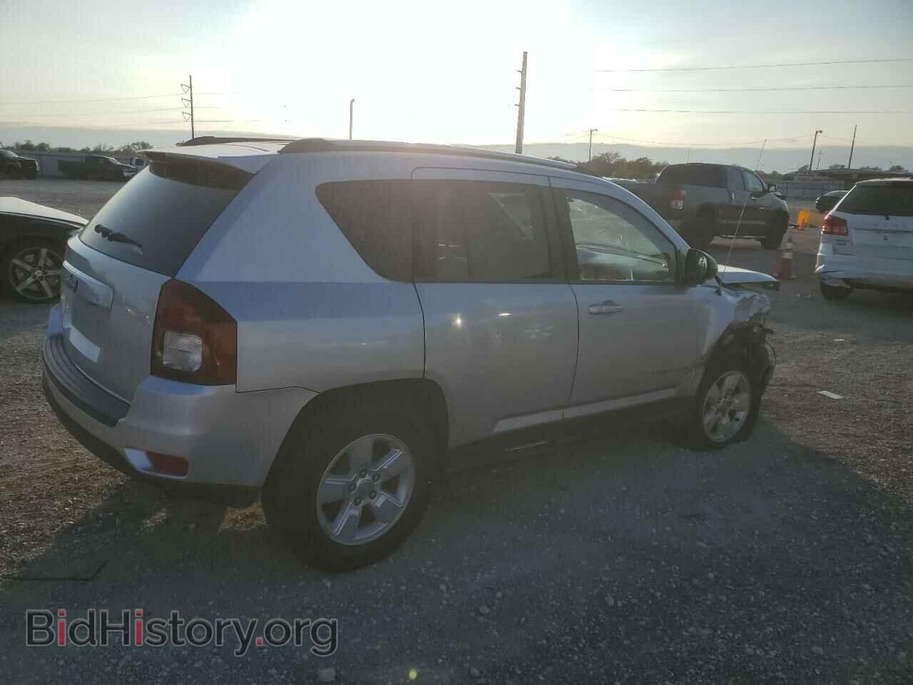 2014 JEEP COMPASS - VIN: 1C4NJCBA1ED570650 - Фото 3