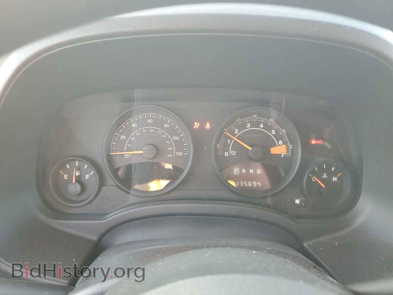 2014 JEEP COMPASS - VIN: 1C4NJCBA1ED570650 - Фото 9