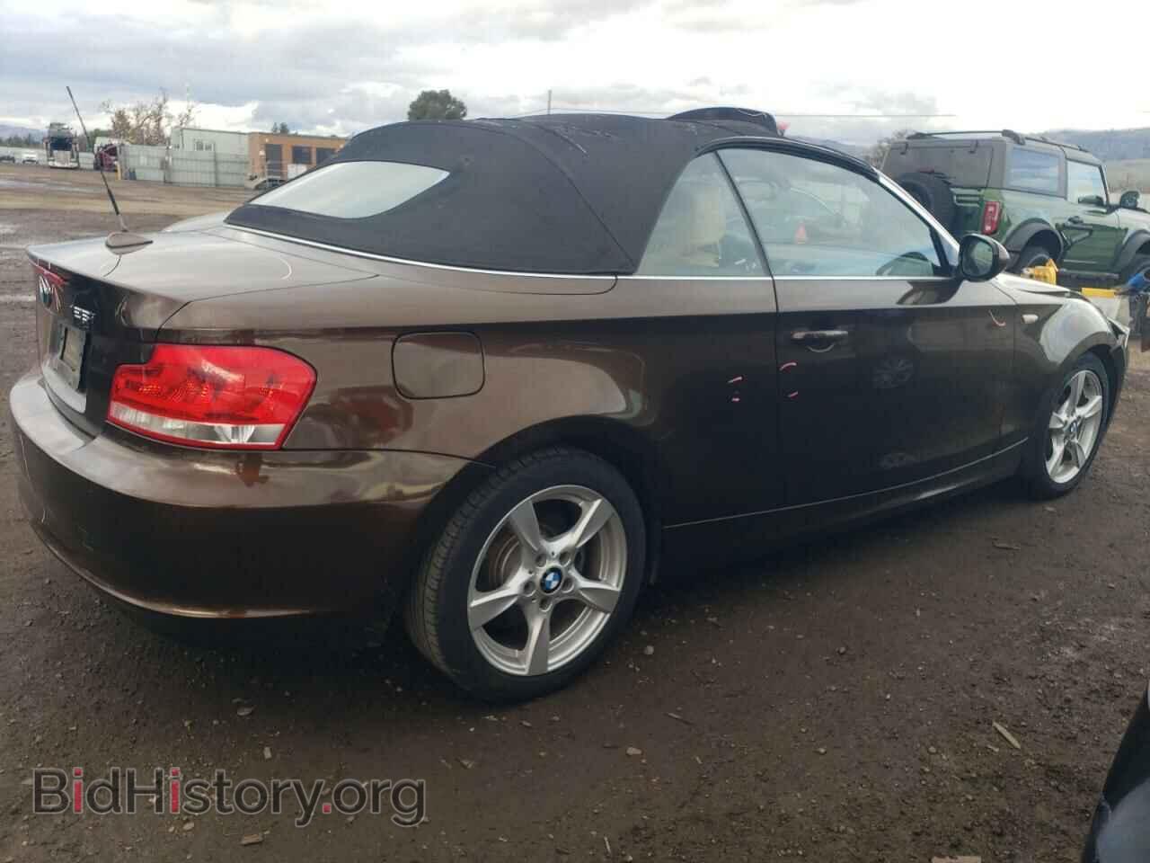 2012 BMW 1 SERIES - VIN: WBAUL7C55CVM82591 - Фото 3