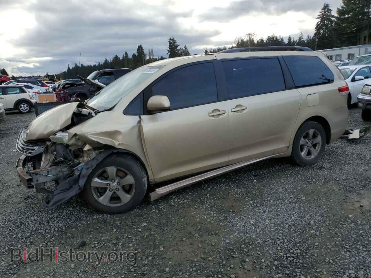 Photo 5TDKK3DC8BS027388 - TOYOTA All Models 2011