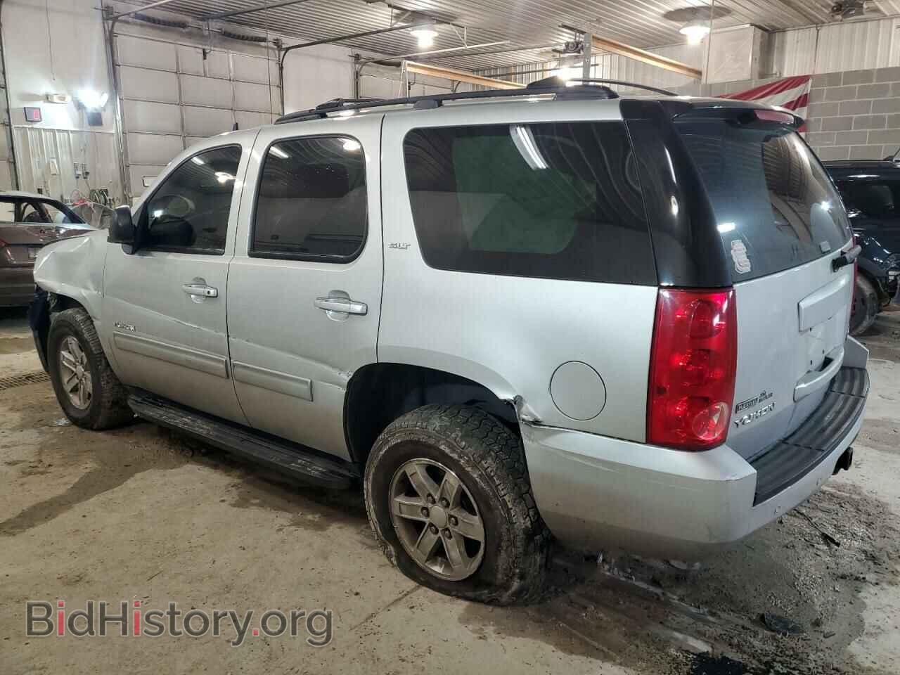 2011 GMC YUKON - VIN: 1GKS2CE03BR340601 - Фото 2