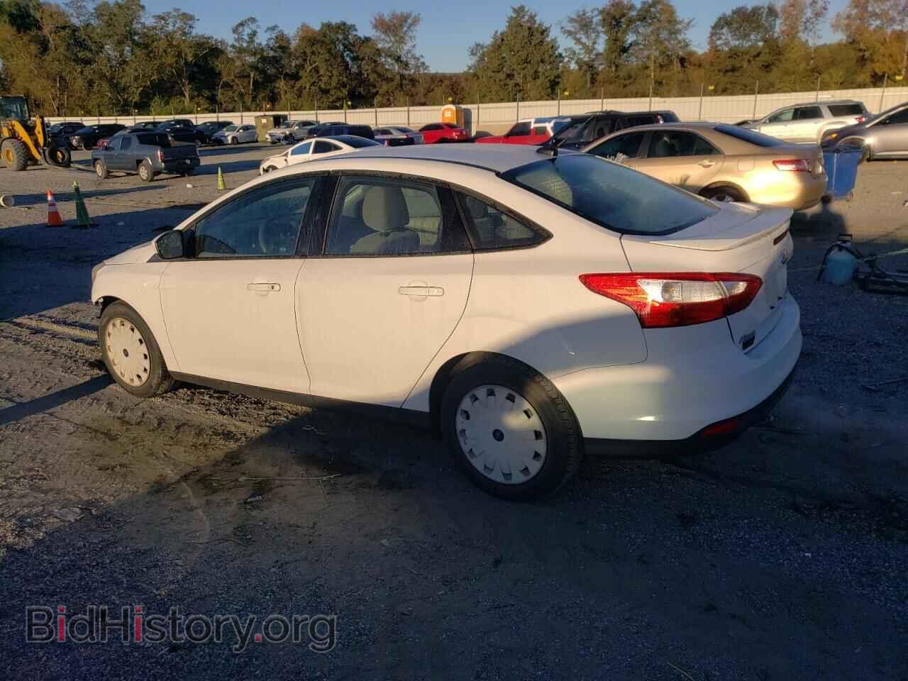 2012 FORD FOCUS - VIN: 1FAHP3F21CL443940 - Фото 2