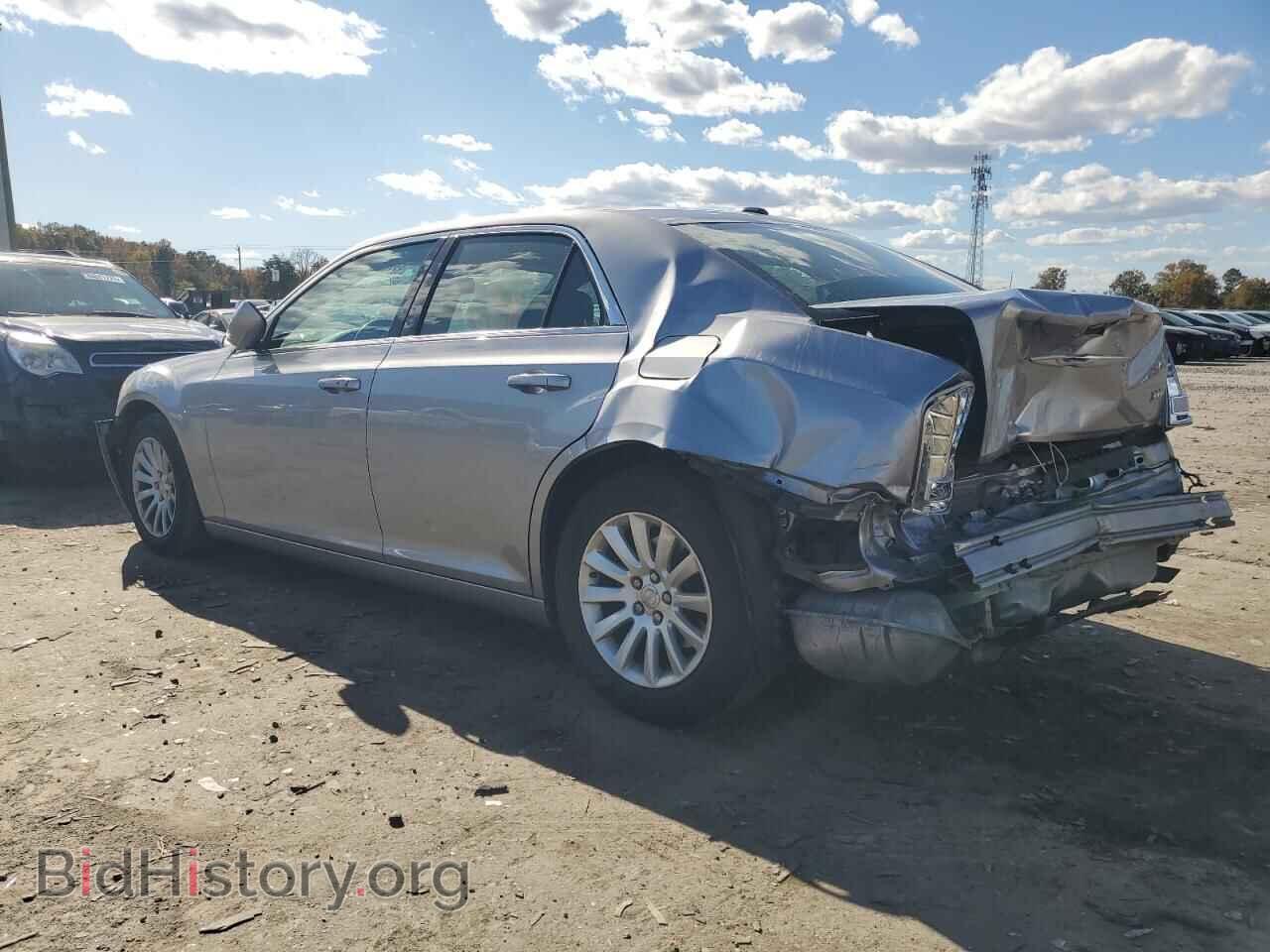 2013 CHRYSLER 300 - VIN: 2C3CCAAG0DH658431 - Фото 2