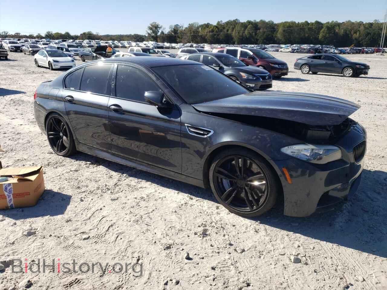 2013 BMW M5 - VIN: WBSFV9C58DD095664 - Фото 4