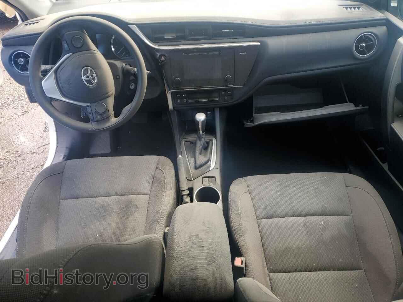 2017 TOYOTA COROLLA - VIN: 2T1BURHE2HC829476 - Фото 8
