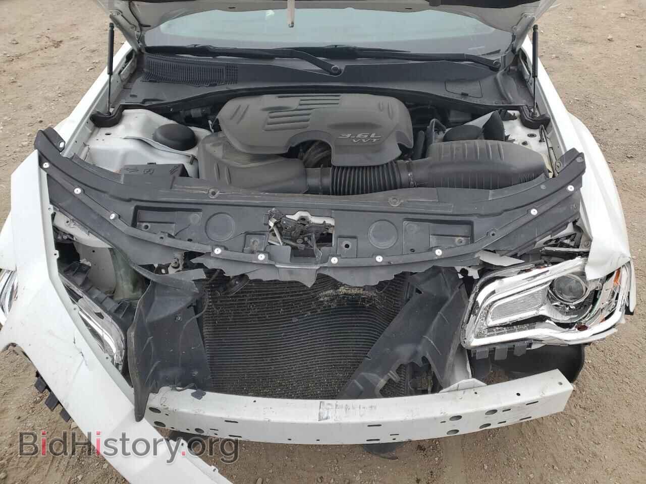 2016 CHRYSLER 300 - VIN: 2C3CCARG1GH157301 - Фото 11