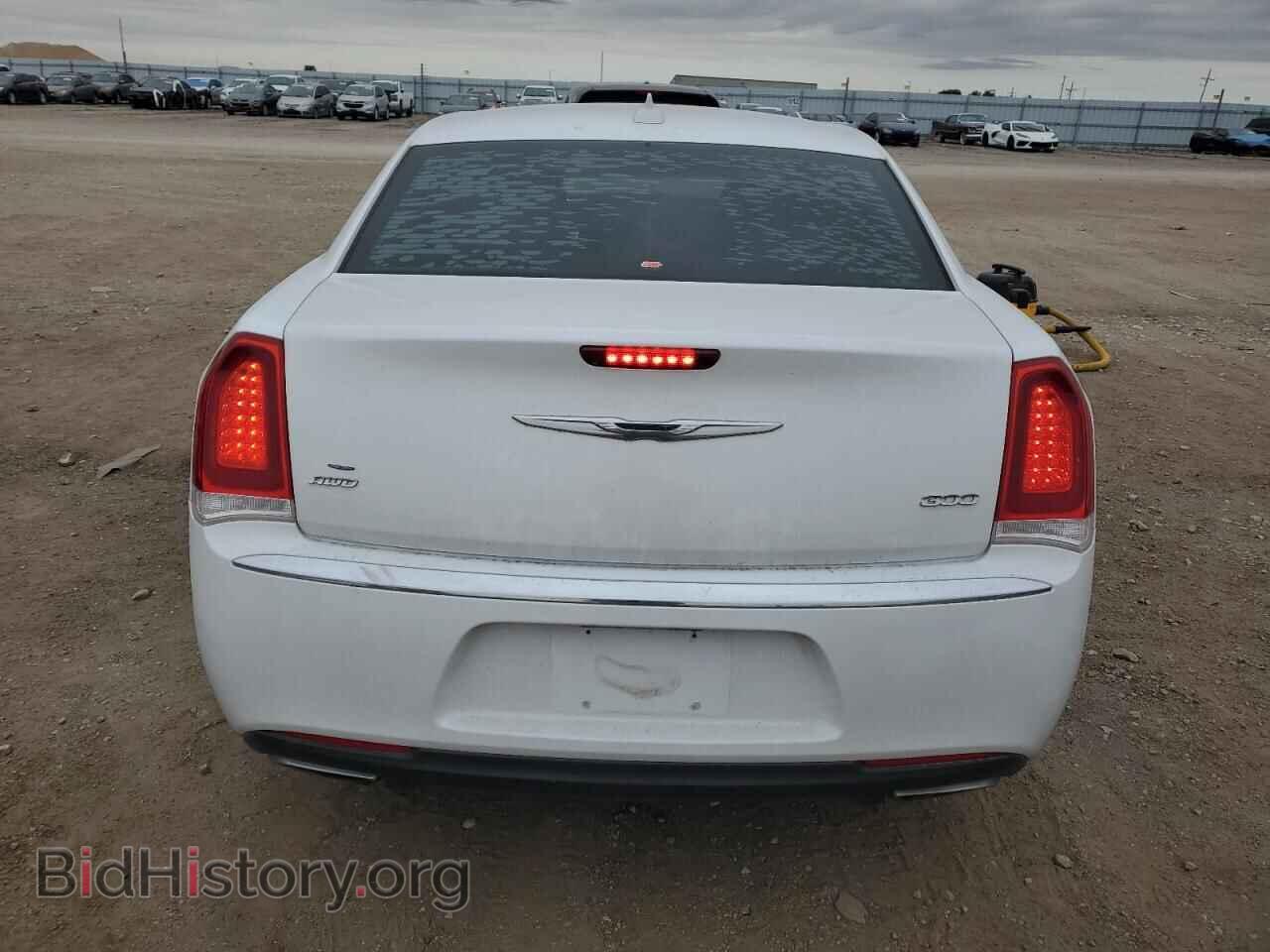 2016 CHRYSLER 300 - VIN: 2C3CCARG1GH157301 - Фото 6