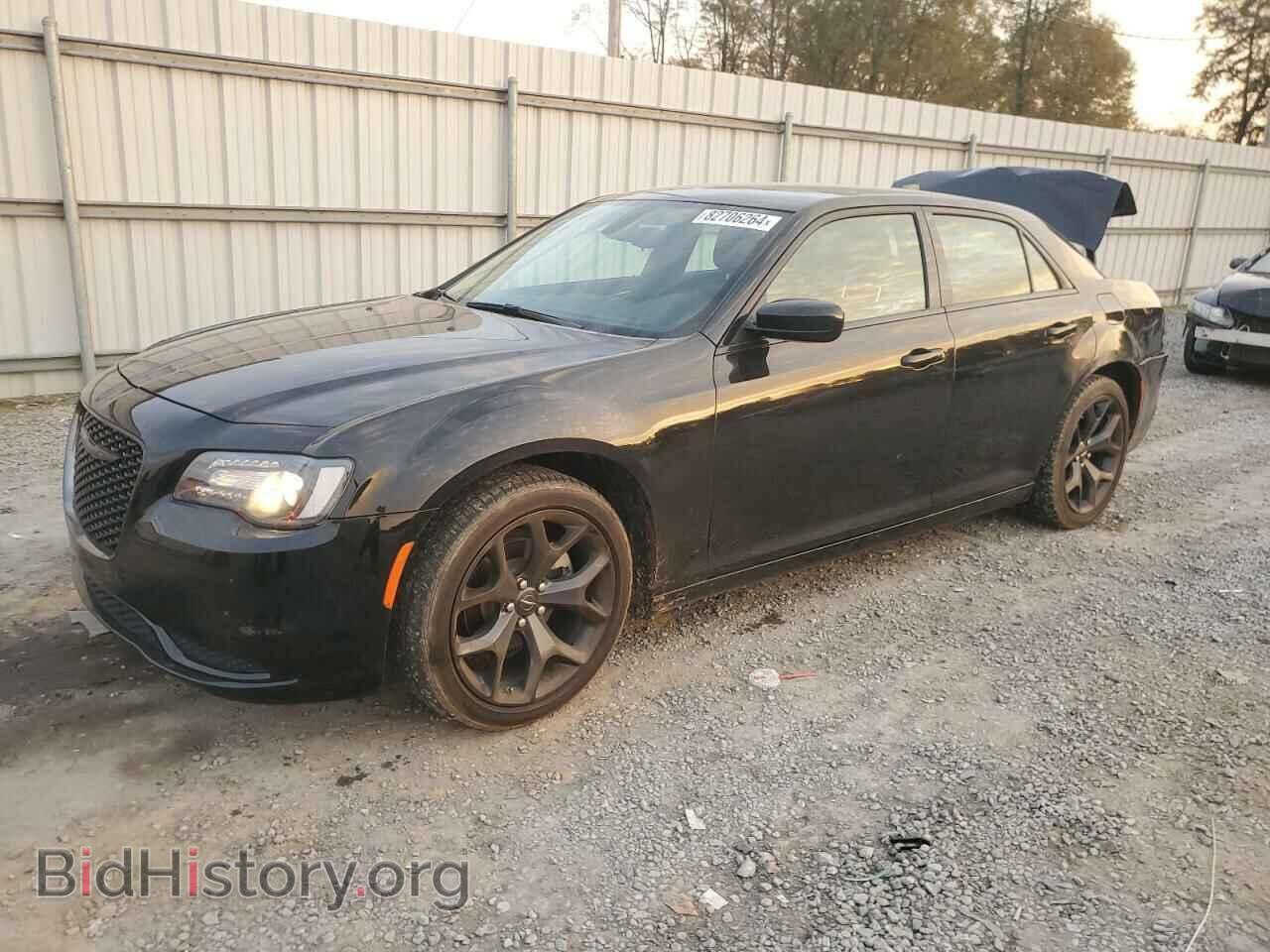 Фотография 2C3CCAAG8PH509656 - CHRYSLER 300 2023