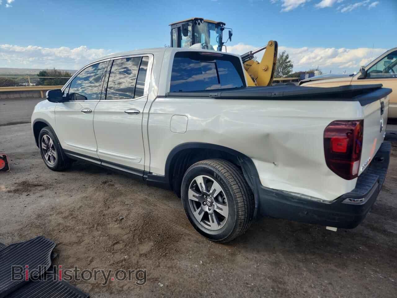 2017 HONDA RIDGELINE - VIN: 5FPYK3F79HB037913 - Фото 2