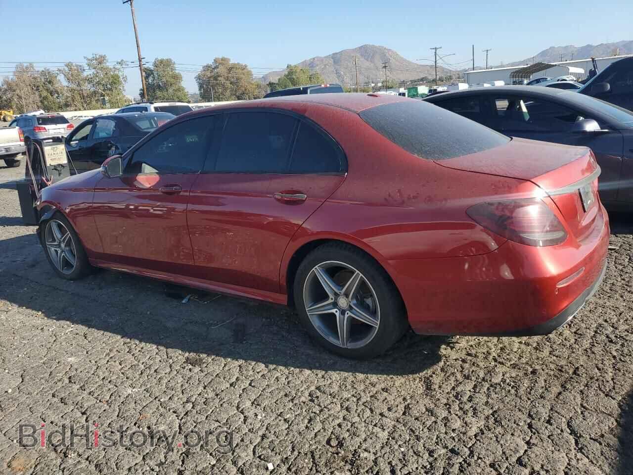 2017 MERCEDES-BENZ E-CLASS - VIN: WDDZF4KB9HA002448 - Фото 2