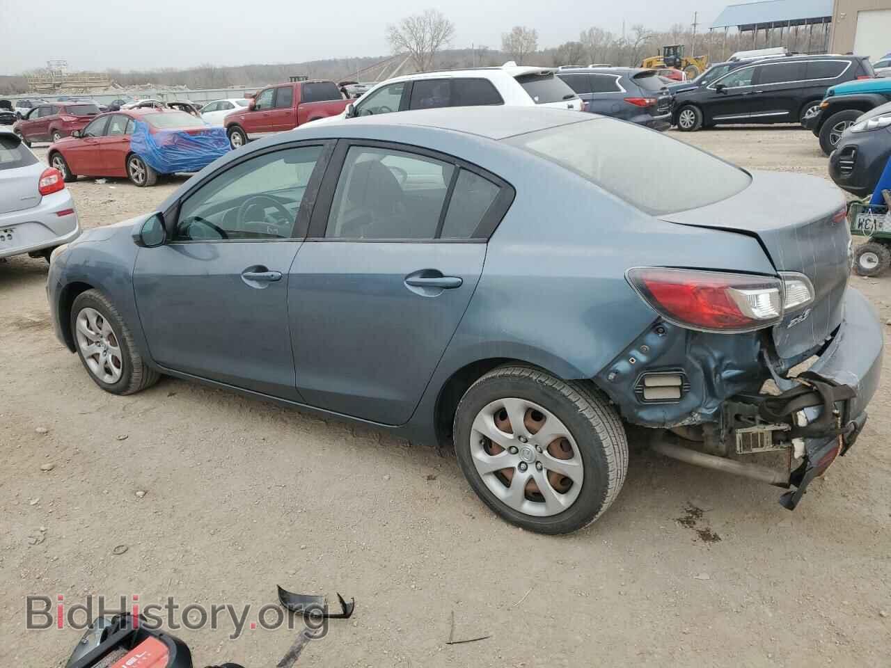 2011 MAZDA 3 - VIN: JM1BL1UF9B1449081 - Фото 2