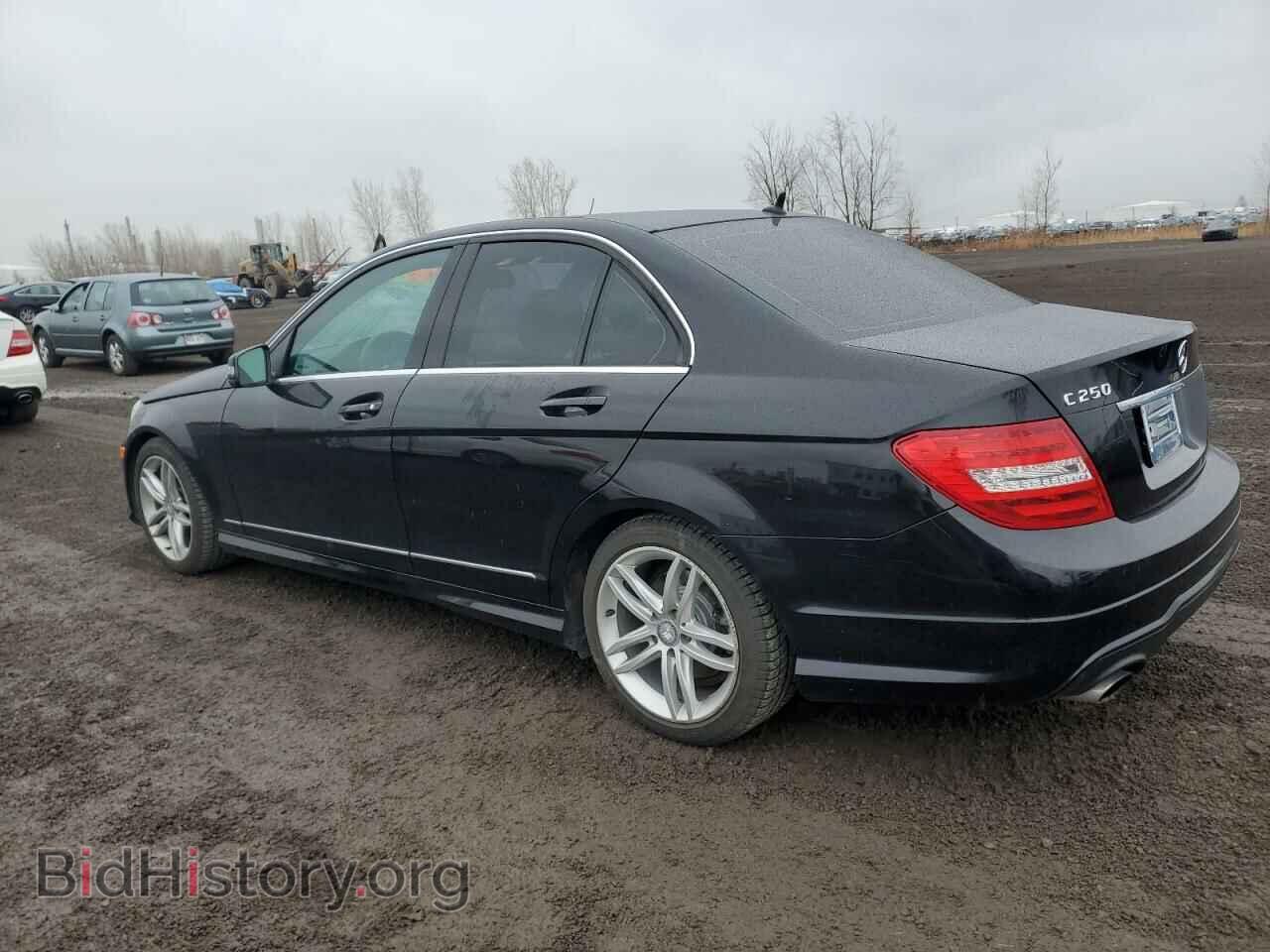 2013 MERCEDES-BENZ C-CLASS - VIN: WDDGF4HB2DA742237 - Фото 2