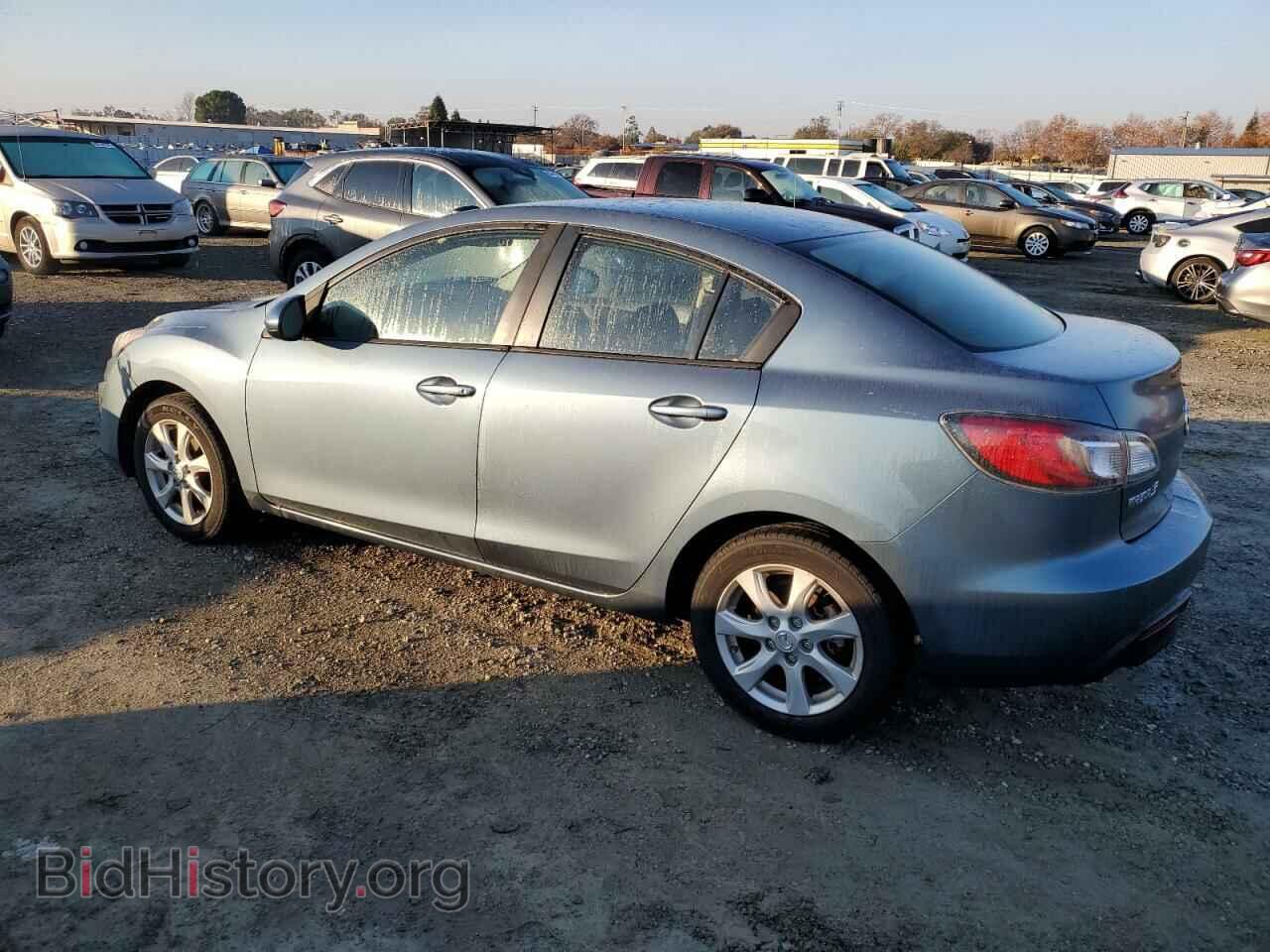 2011 MAZDA 3 - VIN: JM1BL1VG8B1491815 - Фото 2