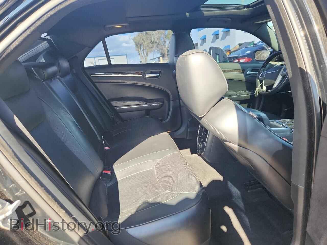 2014 CHRYSLER 300 - VIN: 2C3CCAET9EH382825 - Фото 10