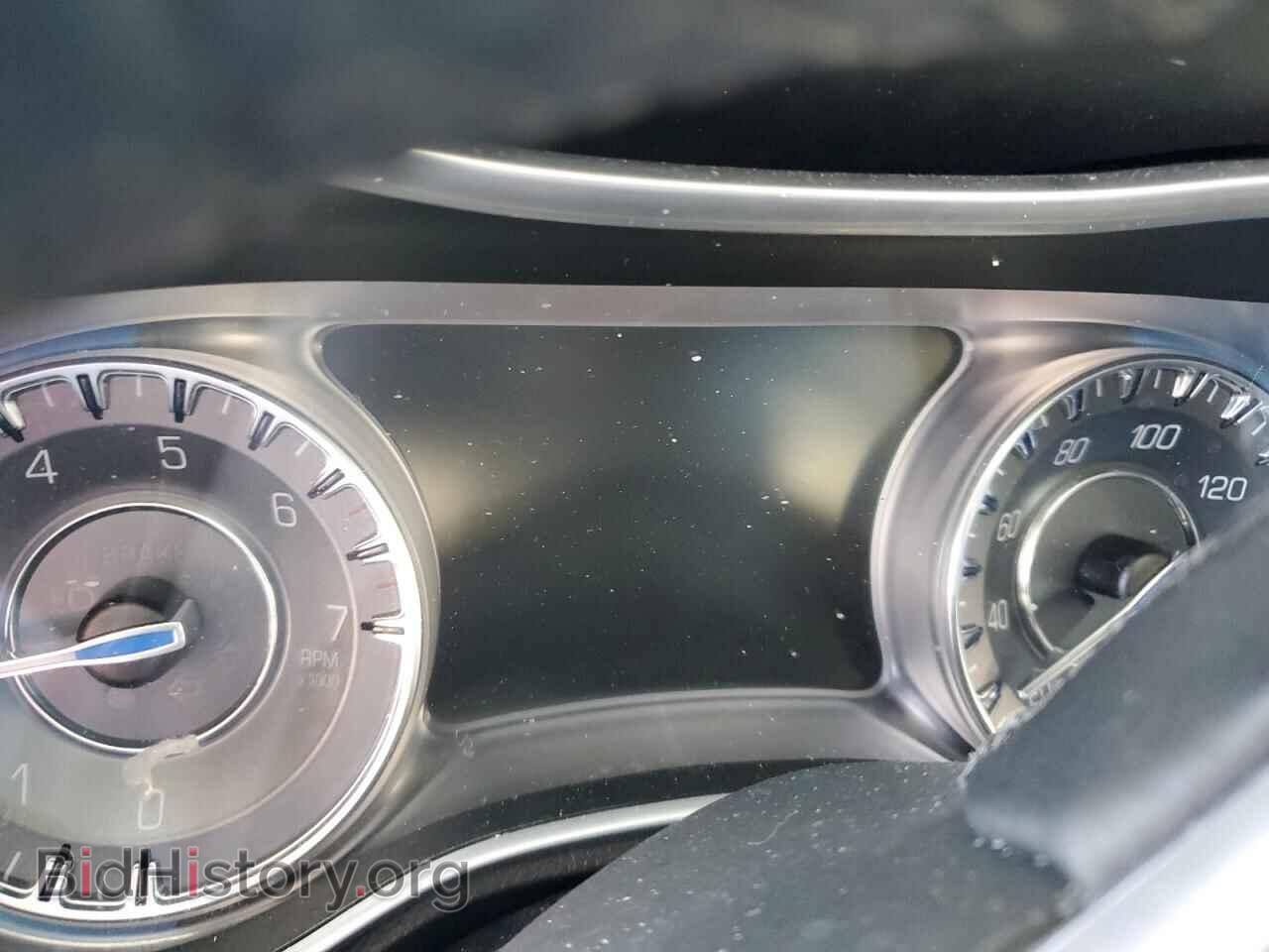 2018 CHRYSLER 300 - VIN: 2C3CCAAG8JH130230 - Фото 9