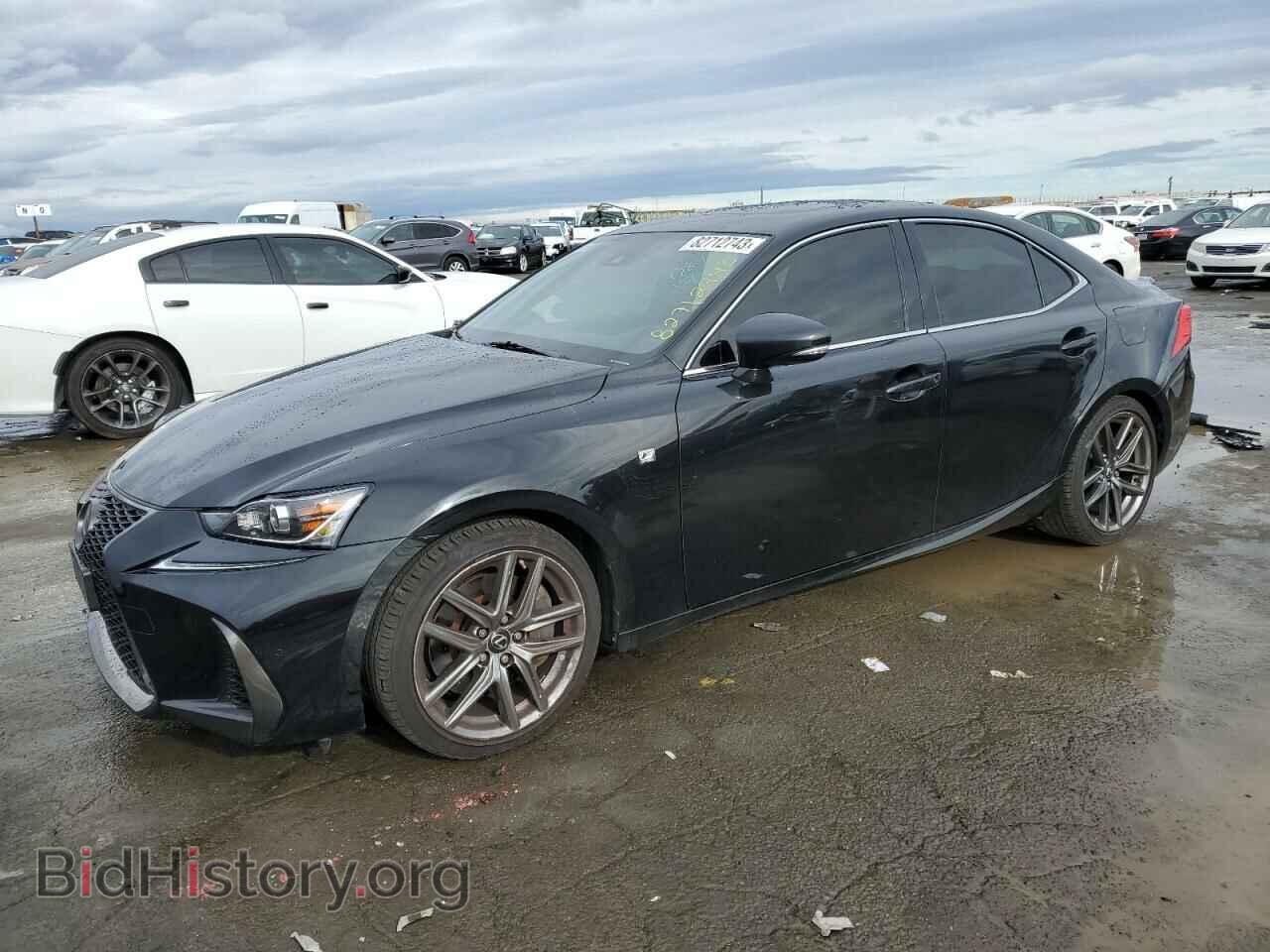 Photo JTHBZ1D25J5032963 - LEXUS IS 2018