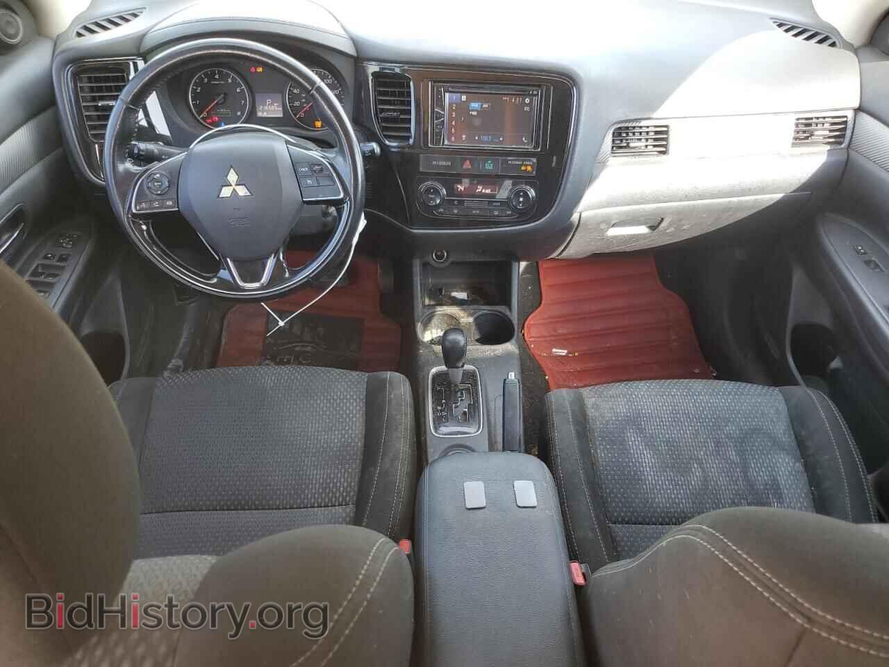 2016 MITSUBISHI OUTLANDER - VIN: JA4AD2A38GZ033891 - Фото 8
