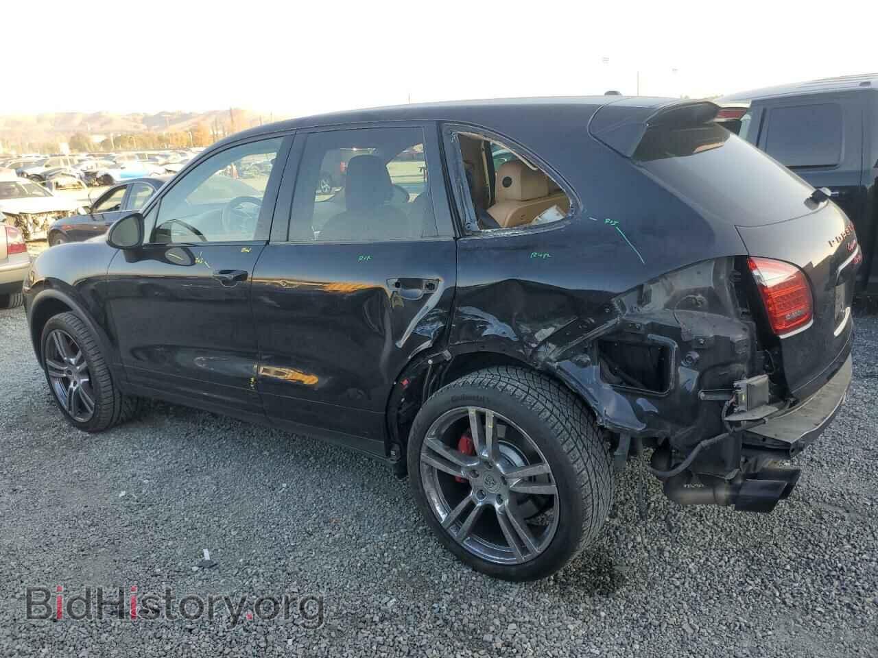 2011 PORSCHE CAYENNE - VIN: WP1AC2A22BLA82126 - Фото 2
