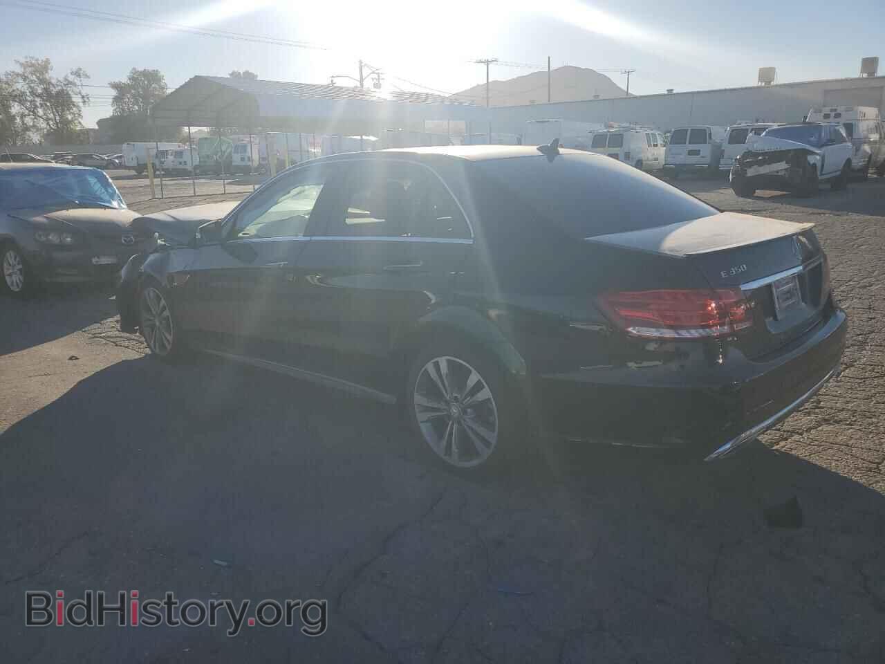 2014 MERCEDES-BENZ E-CLASS - VIN: WDDHF5KB8EB045928 - Фото 2