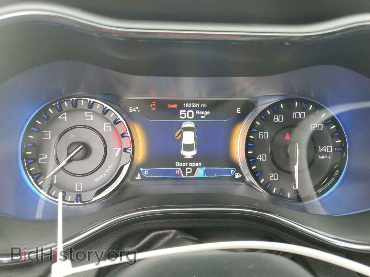 2016 CHRYSLER 200 - VIN: 1C3CCCBB3GN161741 - Фото 9