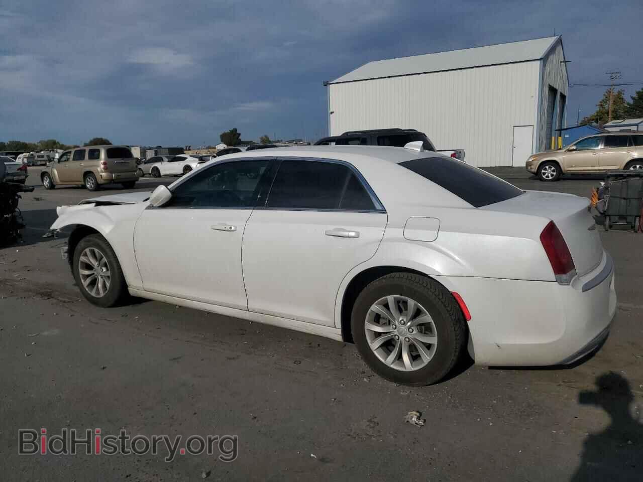2015 CHRYSLER 300 - VIN: 2C3CCAAG8FH859223 - Фото 2