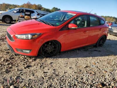 2016 Ford FOCUS SE, красный — VIN 1FADP3K25GL329840, Copart