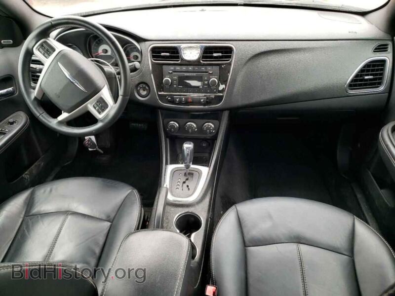 2013 Chrysler 200 (VIN 1C3CCBCG6DN615156) — photo 8 of 12