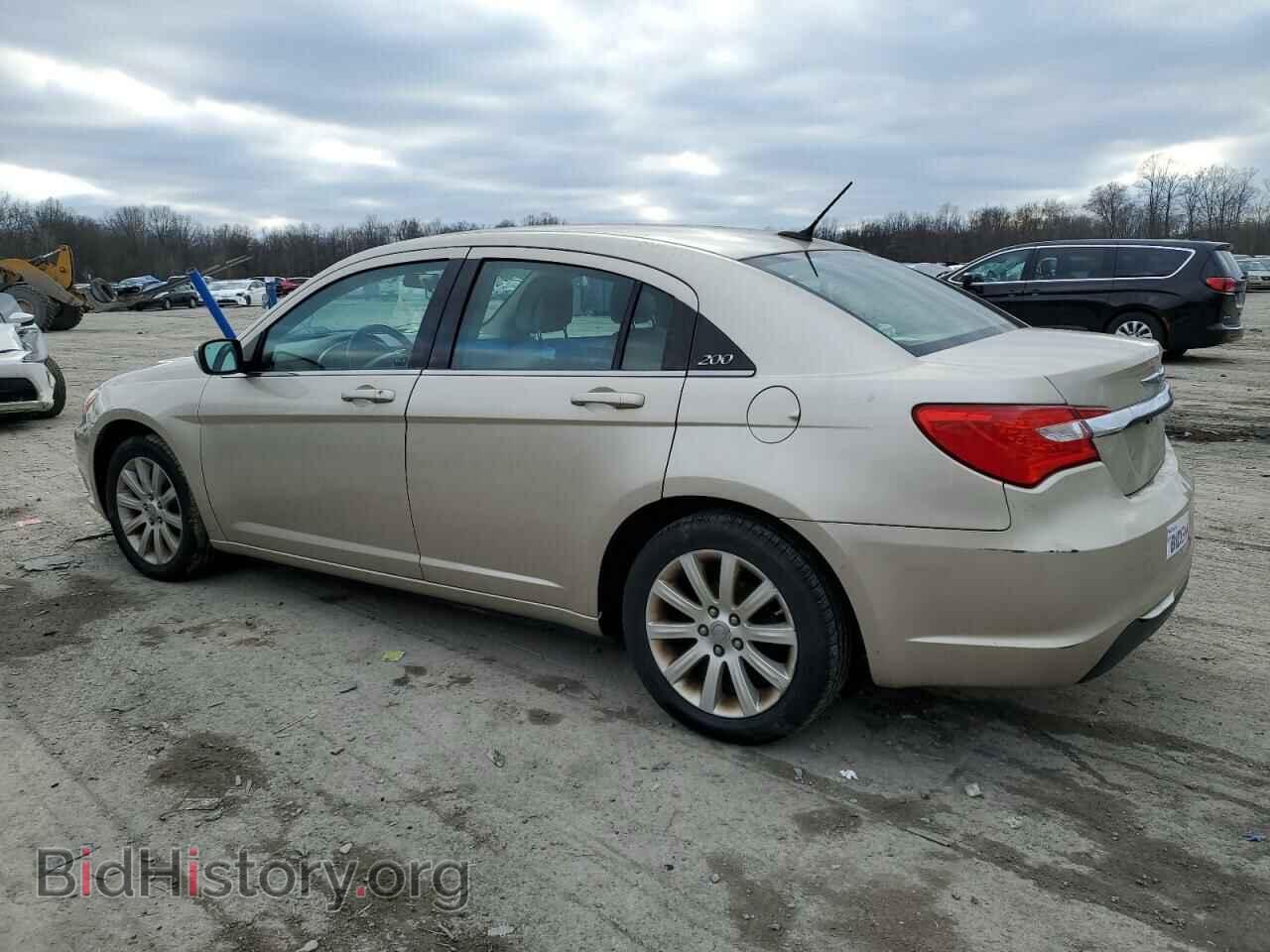 2014 CHRYSLER 200 - VIN: 1C3CCBBB4EN185781 - Фото 2