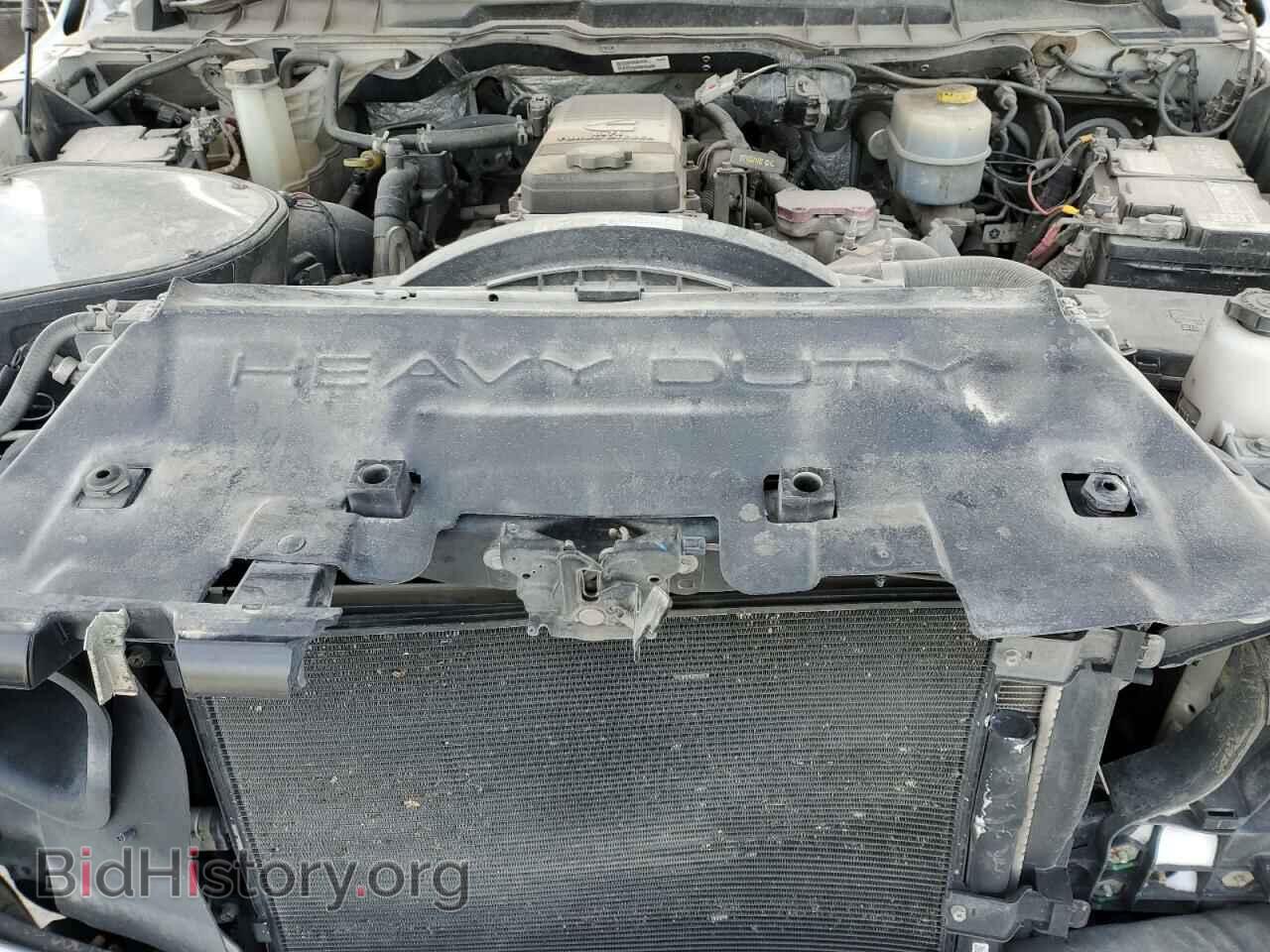 2014 RAM All Models - VIN: 3C6UR5HL8EG263883 - Photo 11