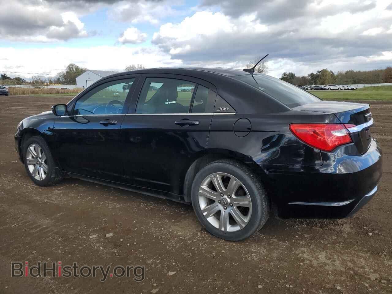 2011 CHRYSLER 200 - VIN: 1C3BC1FG5BN614742 - Фото 2