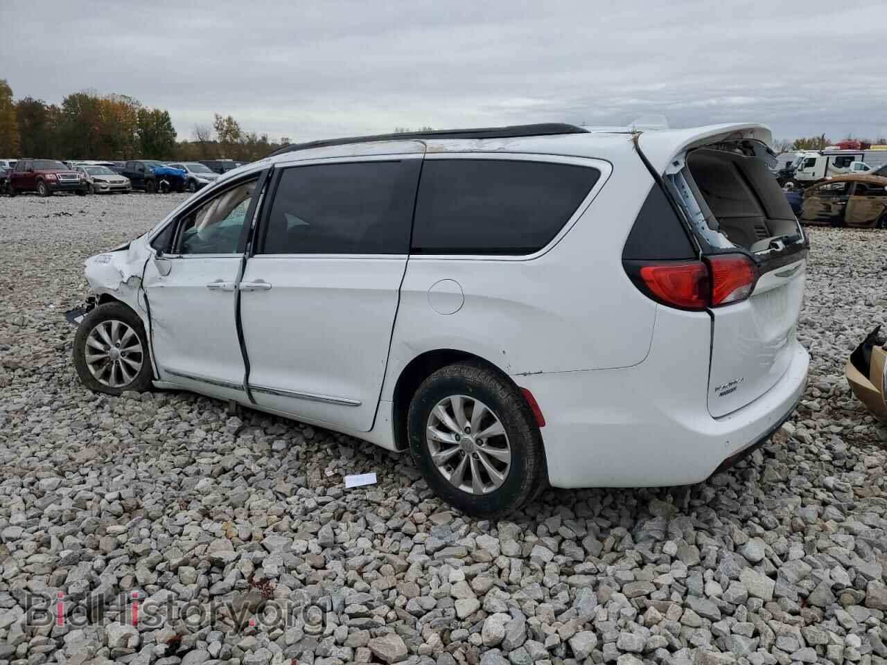 2017 CHRYSLER PACIFICA - VIN: 2C4RC1BG1HR675713 - Фото 2