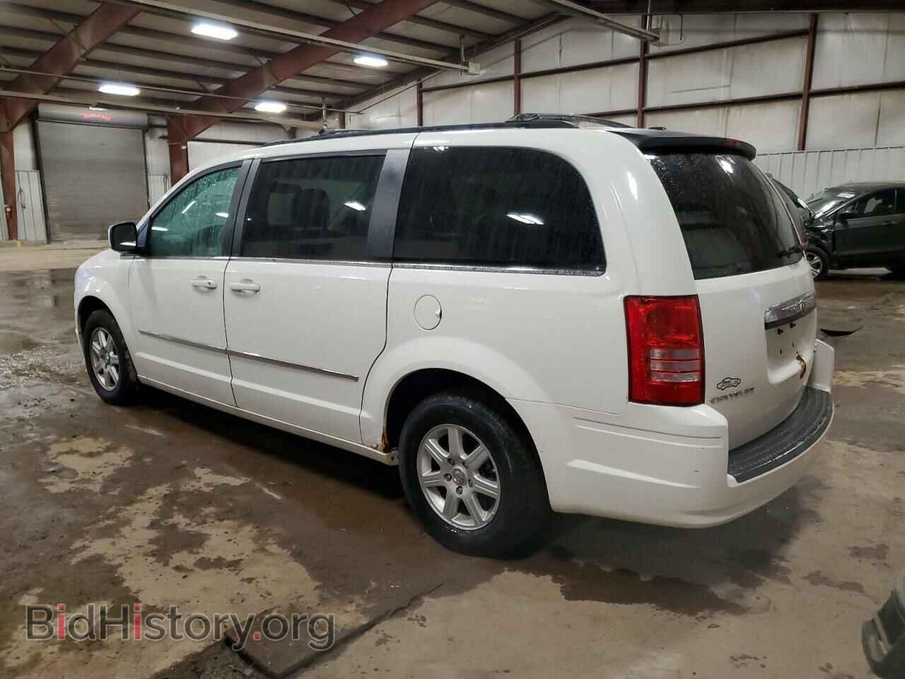 2010 CHRYSLER MINIVAN - VIN: 2A4RR5D1XAR421206 - Фото 2