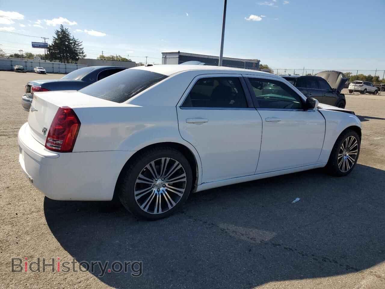 2010 CHRYSLER 300 - VIN: 2C3CA2CV4AH330402 - Фото 3